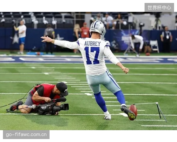 法国队将大本营设在美东，德尚希望利用一流的NFL场地保障球队训练质量。